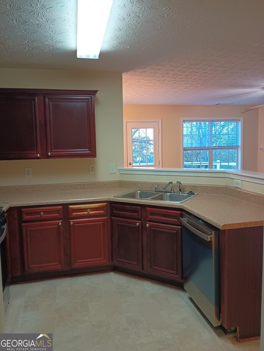 6398 Shadow Square Lithonia - 7