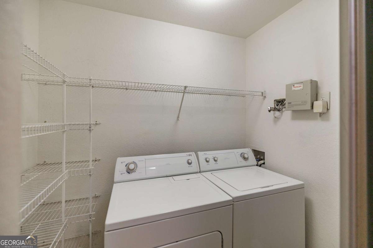 211 North Avenue Athens - 14