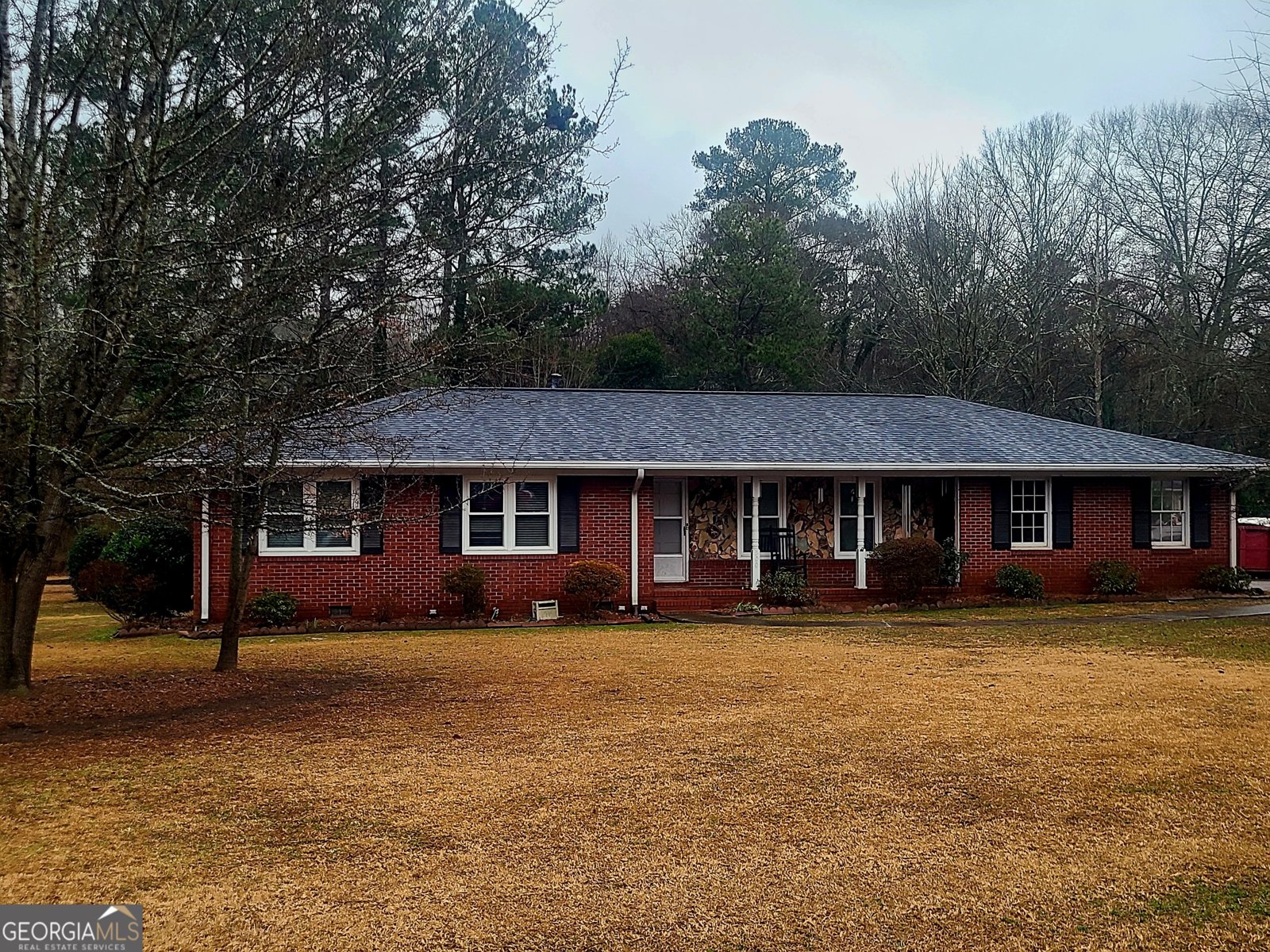 500 Circle Drive Fayetteville - 1