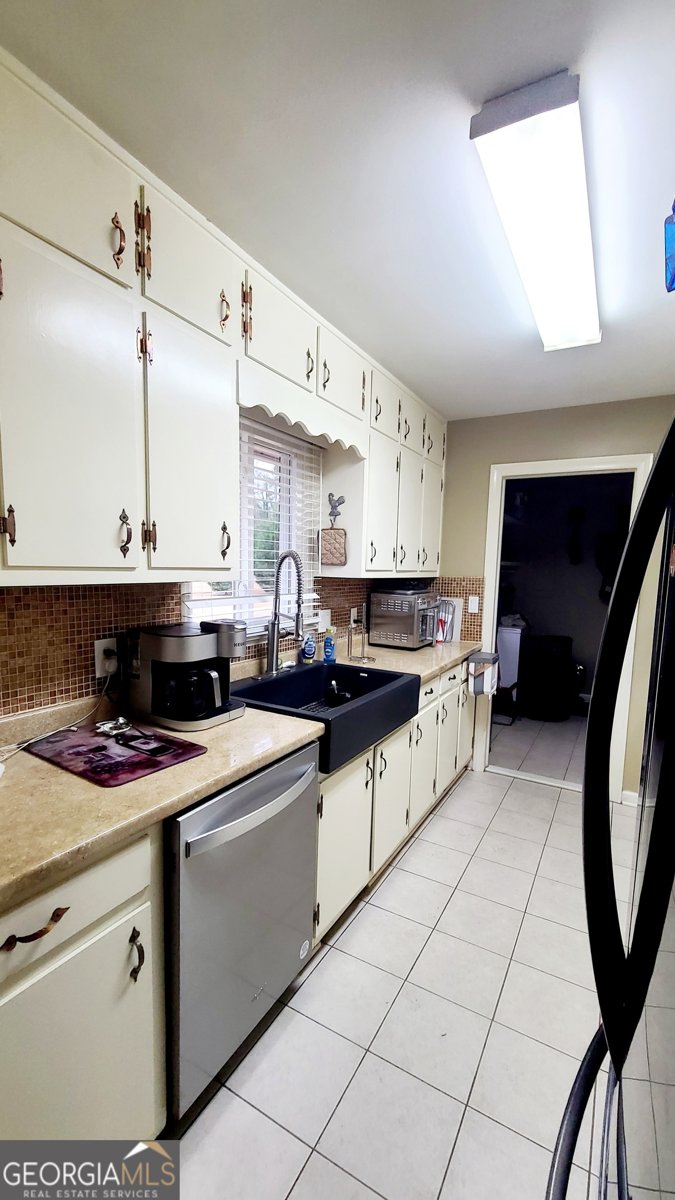 500 Circle Drive Fayetteville - 7