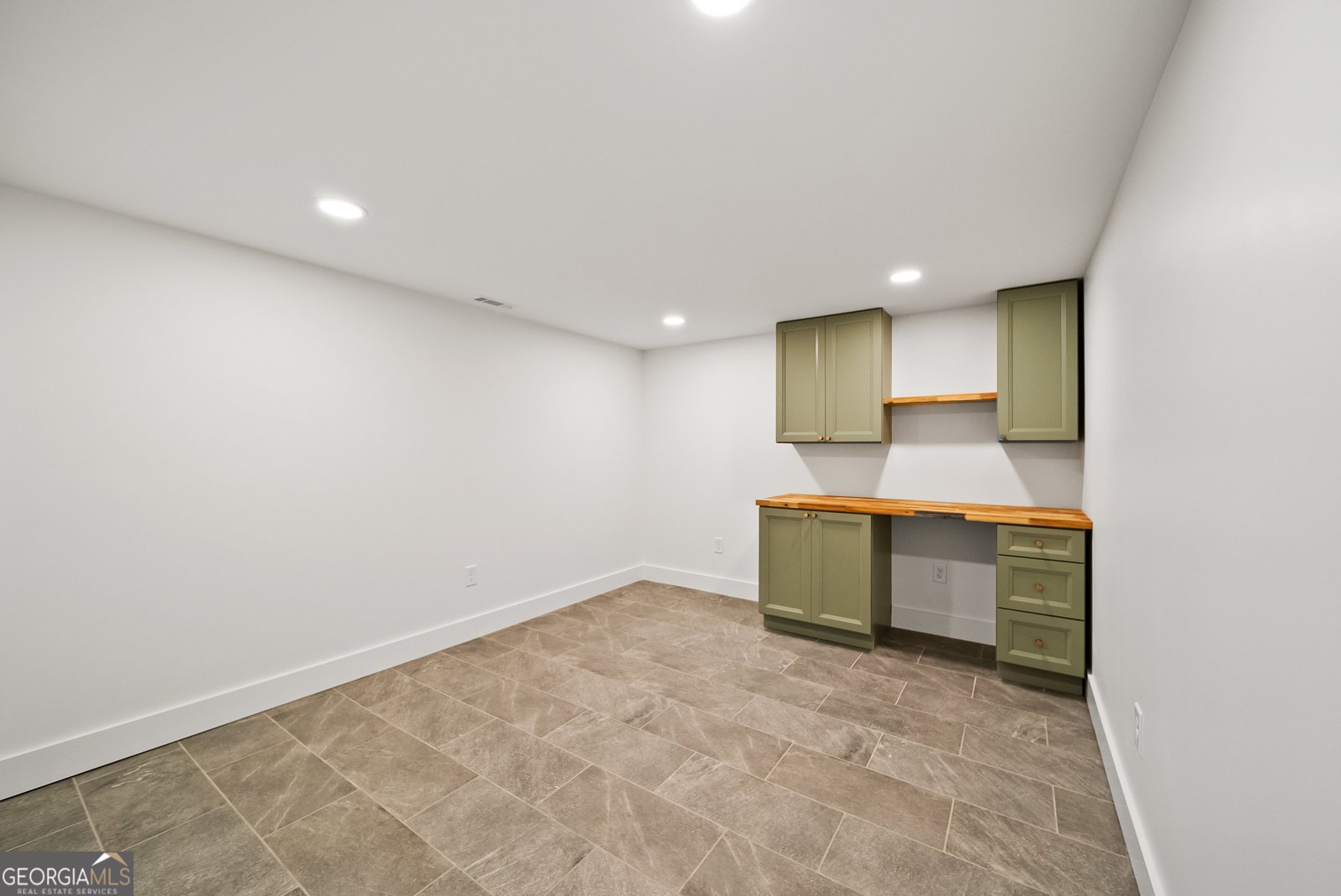 685 Pinecrest Drive Athens - 52