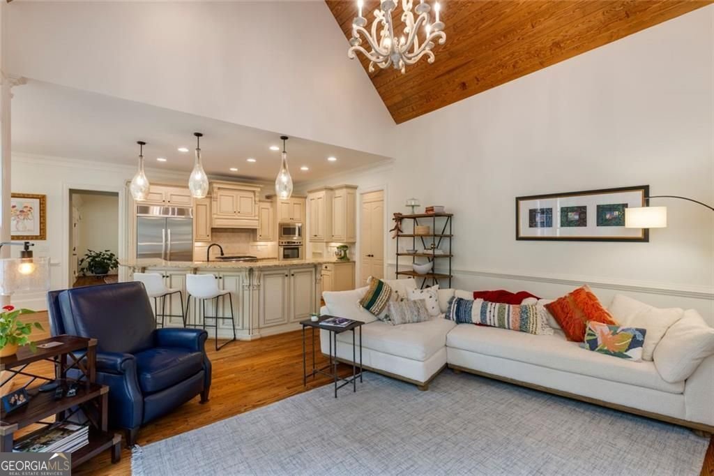 930 Shepards Court Roswell - 32
