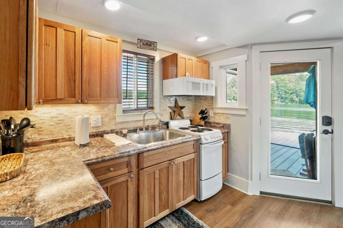 451 Wilderness Camp Road White - 5