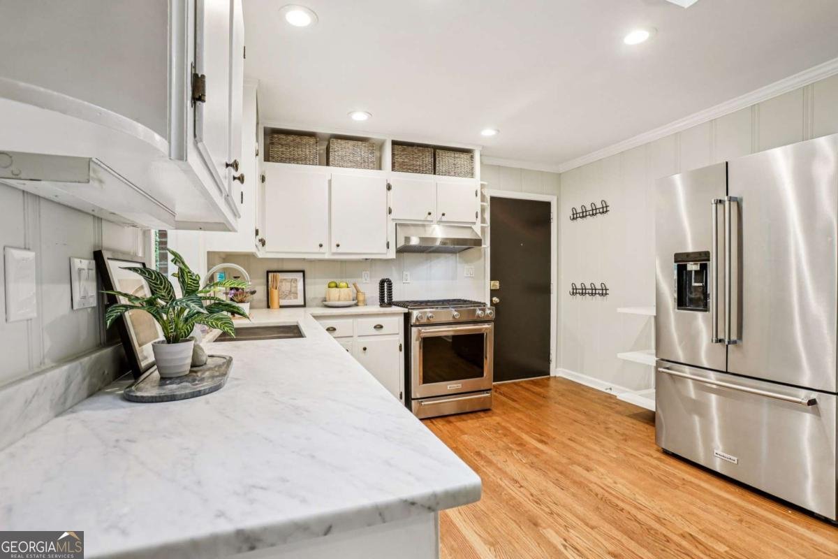 2233 Clairmont Road Atlanta - 10
