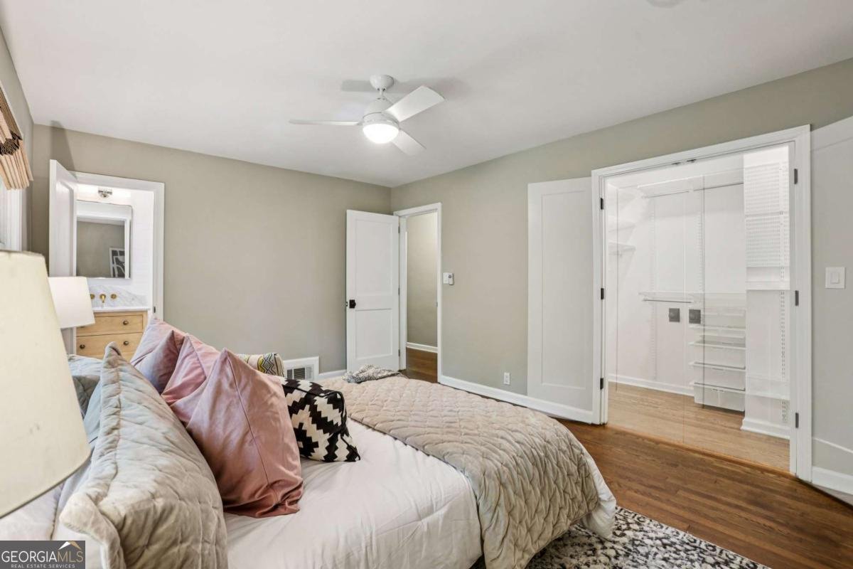 2233 Clairmont Road Atlanta - 19
