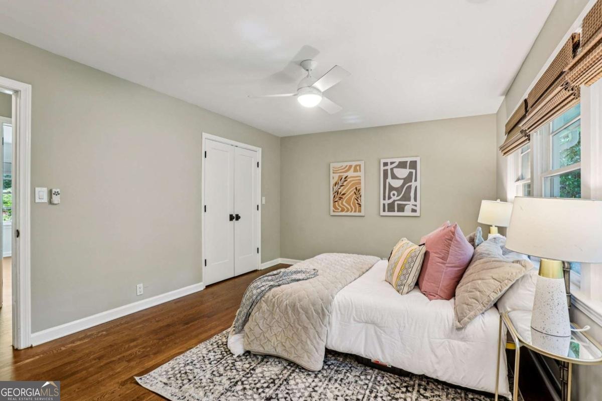 2233 Clairmont Road Atlanta - 21