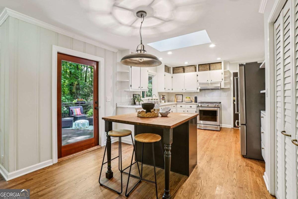 2233 Clairmont Road Atlanta - 8