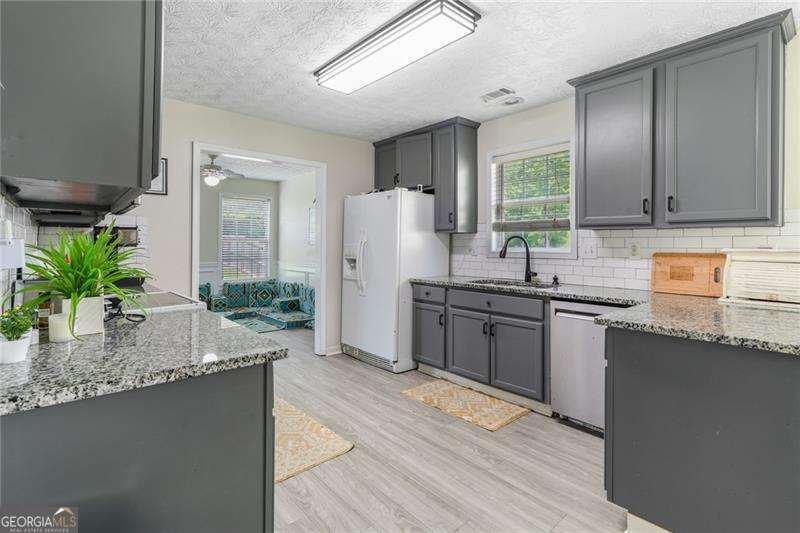 3589 Garden Manor Drive Loganville - 12