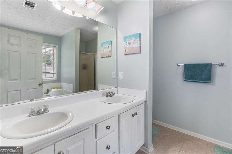 3589 Garden Manor Drive Loganville - 19