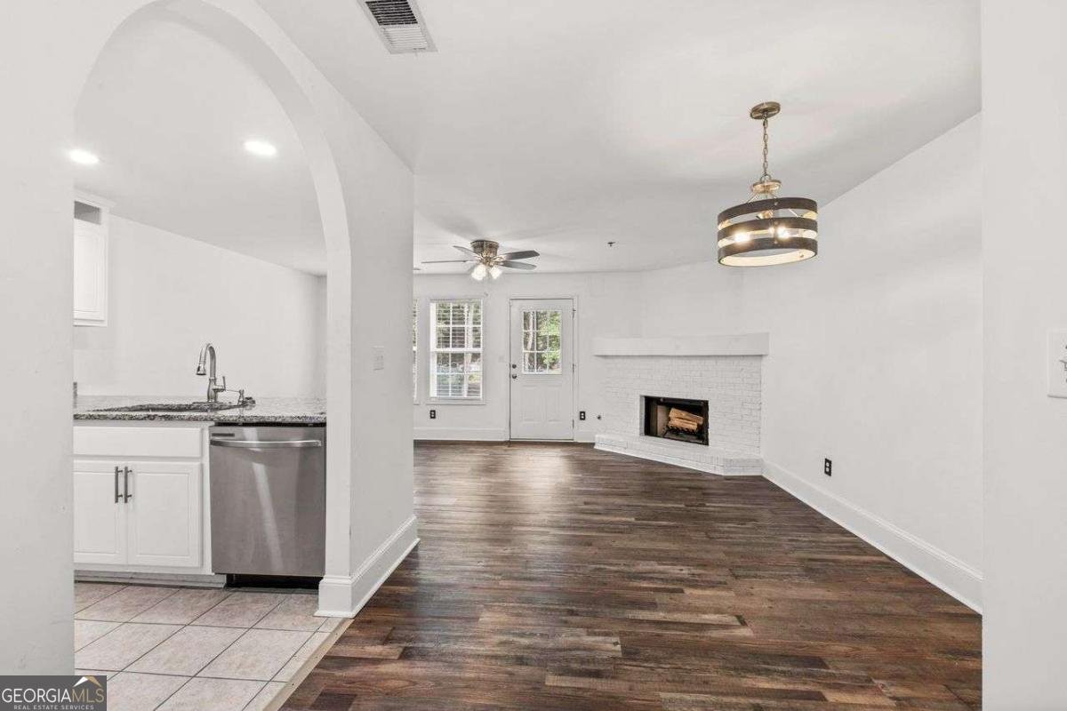 215 Morris Lane Woodstock - 5
