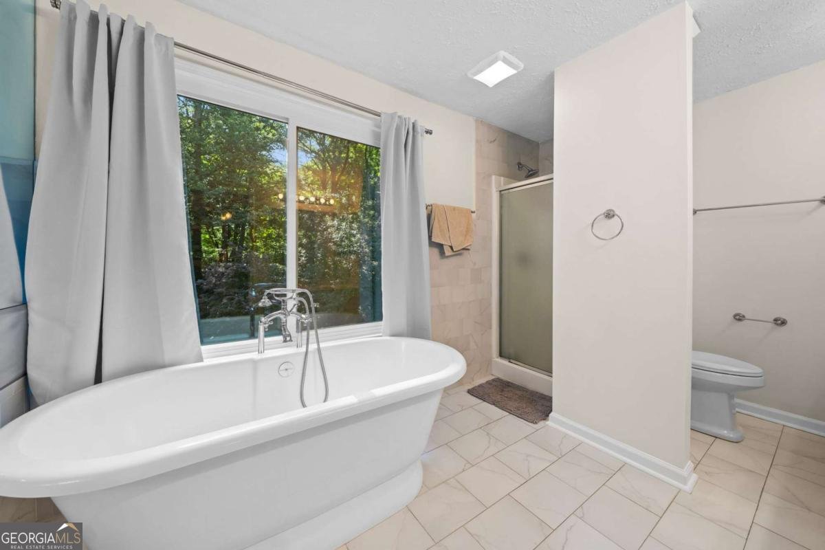 1438 Heritage Glen Drive Marietta - 16