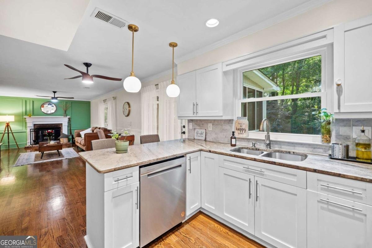 1438 Heritage Glen Drive Marietta - 5