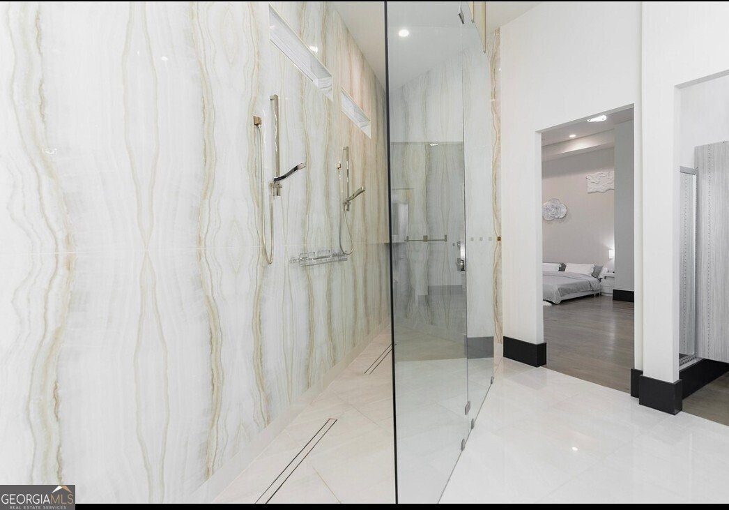2401 Greenglade Road Atlanta - 19