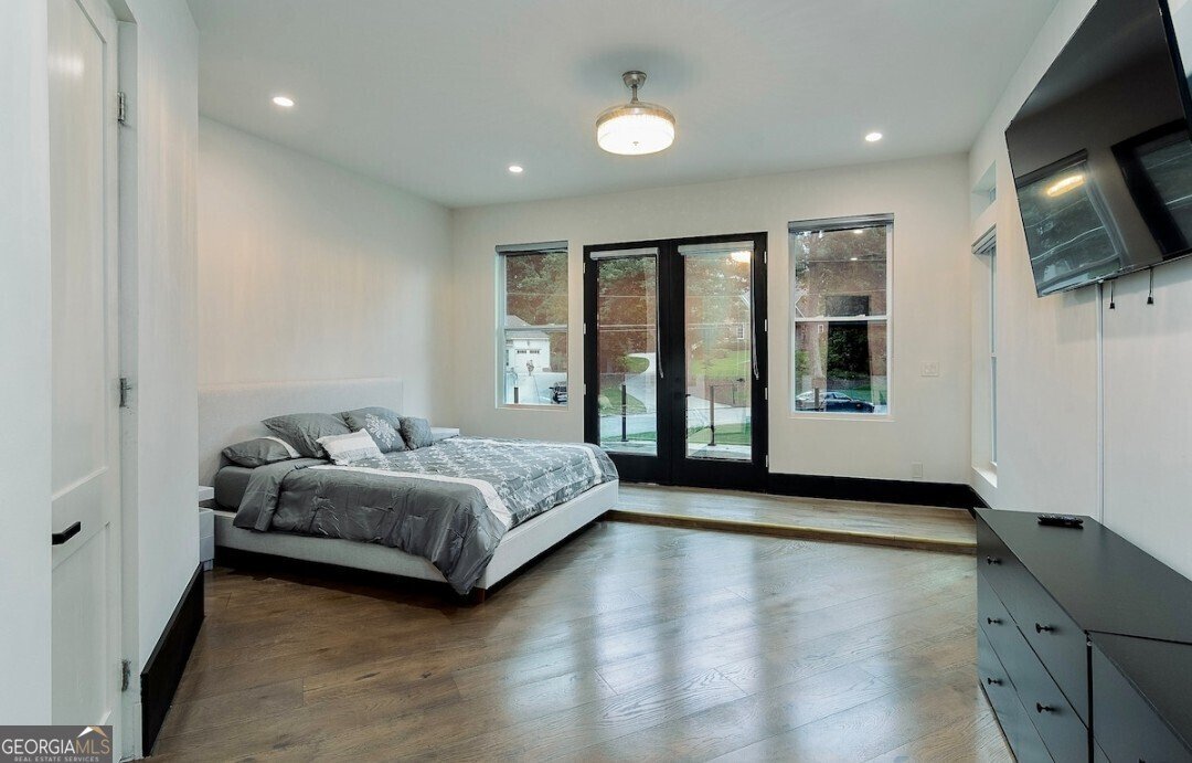 2401 Greenglade Road Atlanta - 29