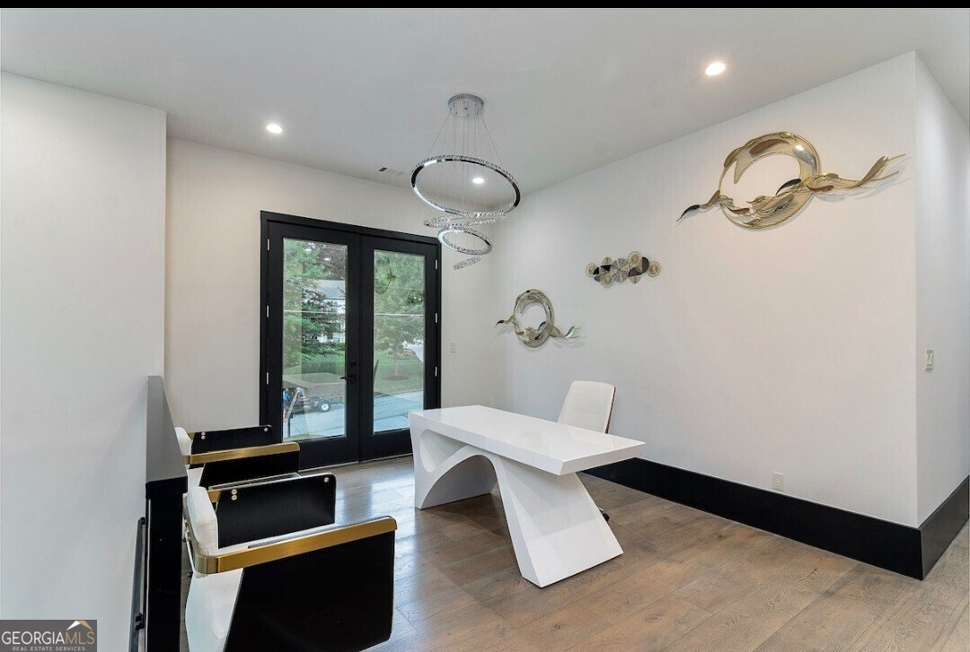 2401 Greenglade Road Atlanta - 33