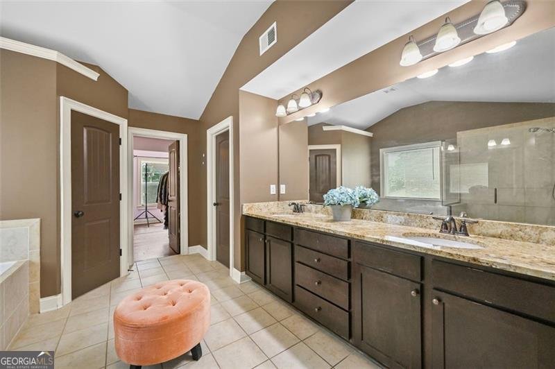 5825 TRAILWOOD Court Suwanee - 37