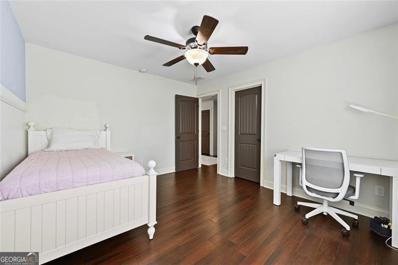 5825 TRAILWOOD Court Suwanee - 42