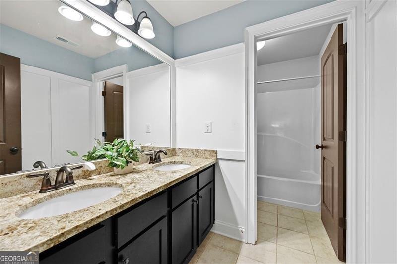 5825 TRAILWOOD Court Suwanee - 43