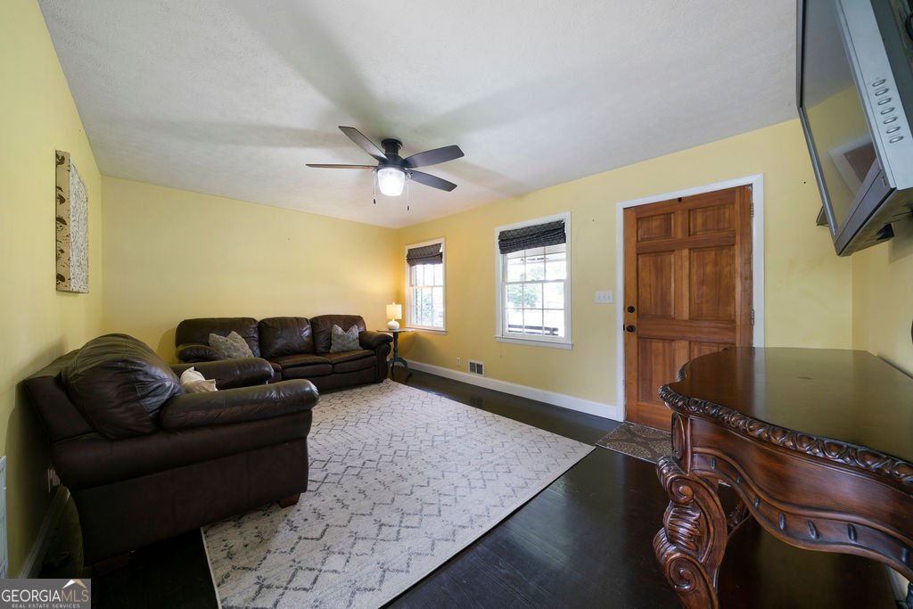 213 Cook Street Cartersville - 11