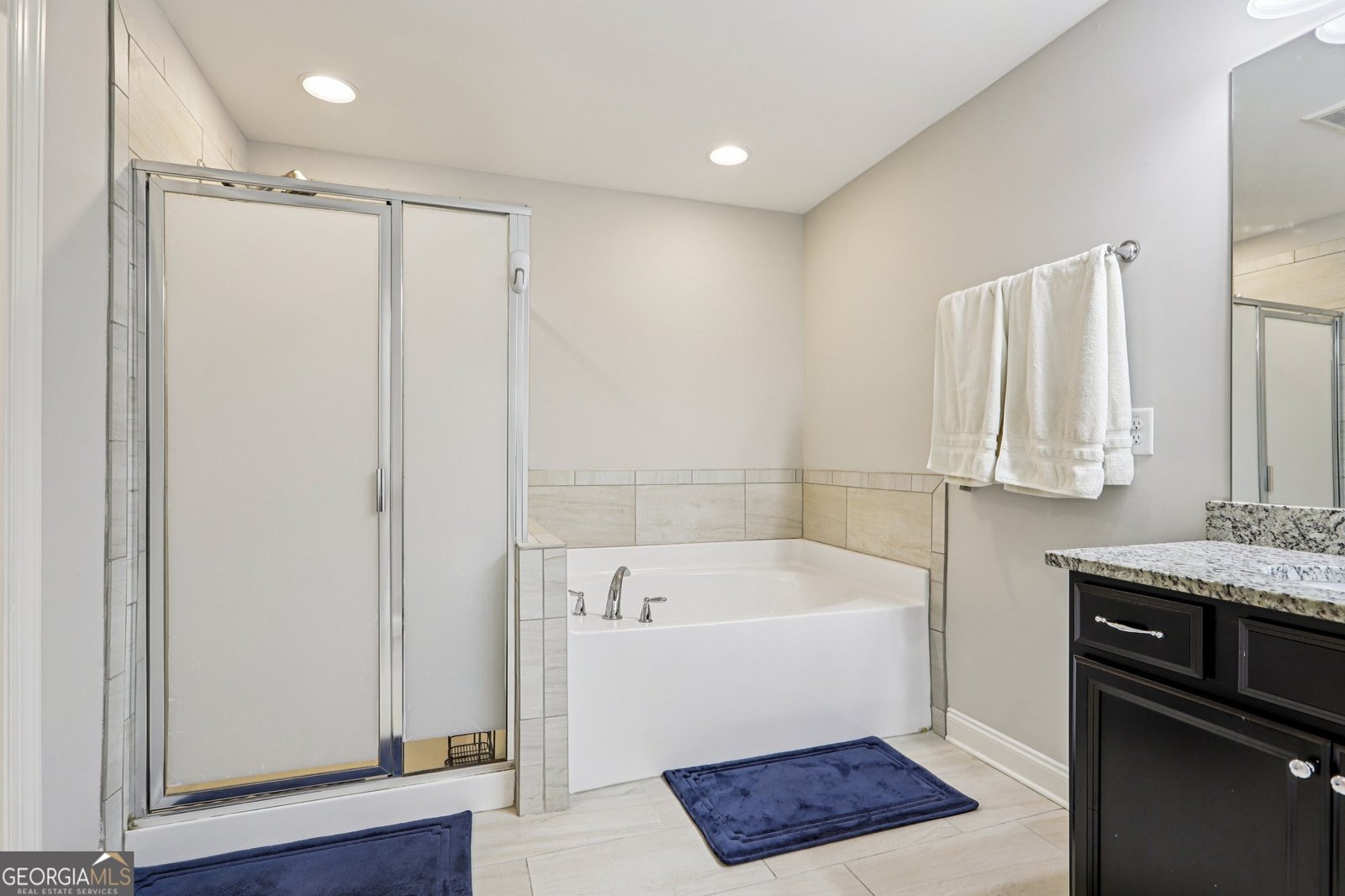 8215 Harlond Way Suwanee - 27