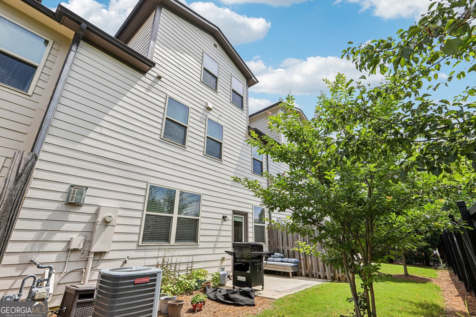 8215 Harlond Way Suwanee - 36