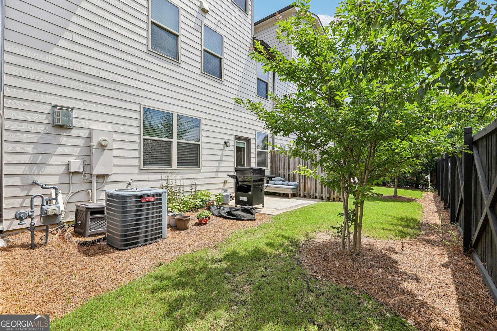 8215 Harlond Way Suwanee - 37