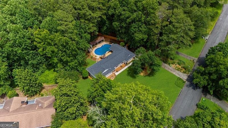 1035 Hunterhill Drive Roswell - 2