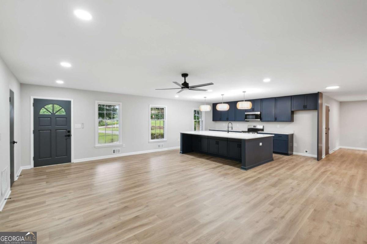 5414 Iris Drive Mableton - 5