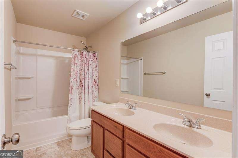 1727 SHIRE VILLAGE Drive Sugar Hill - 27