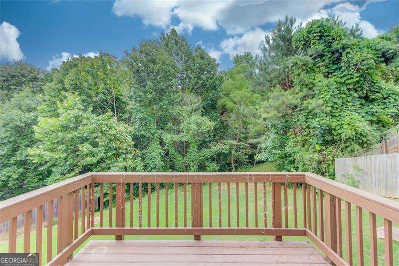 1727 SHIRE VILLAGE Drive Sugar Hill - 37