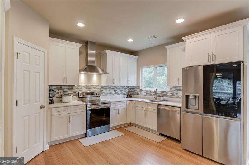 1727 SHIRE VILLAGE Drive Sugar Hill - 9