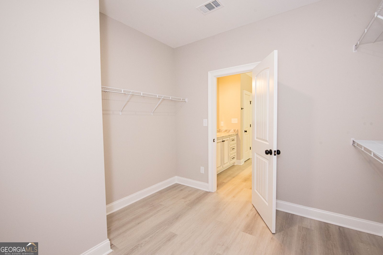 1413 Park Avenue Perry - 44