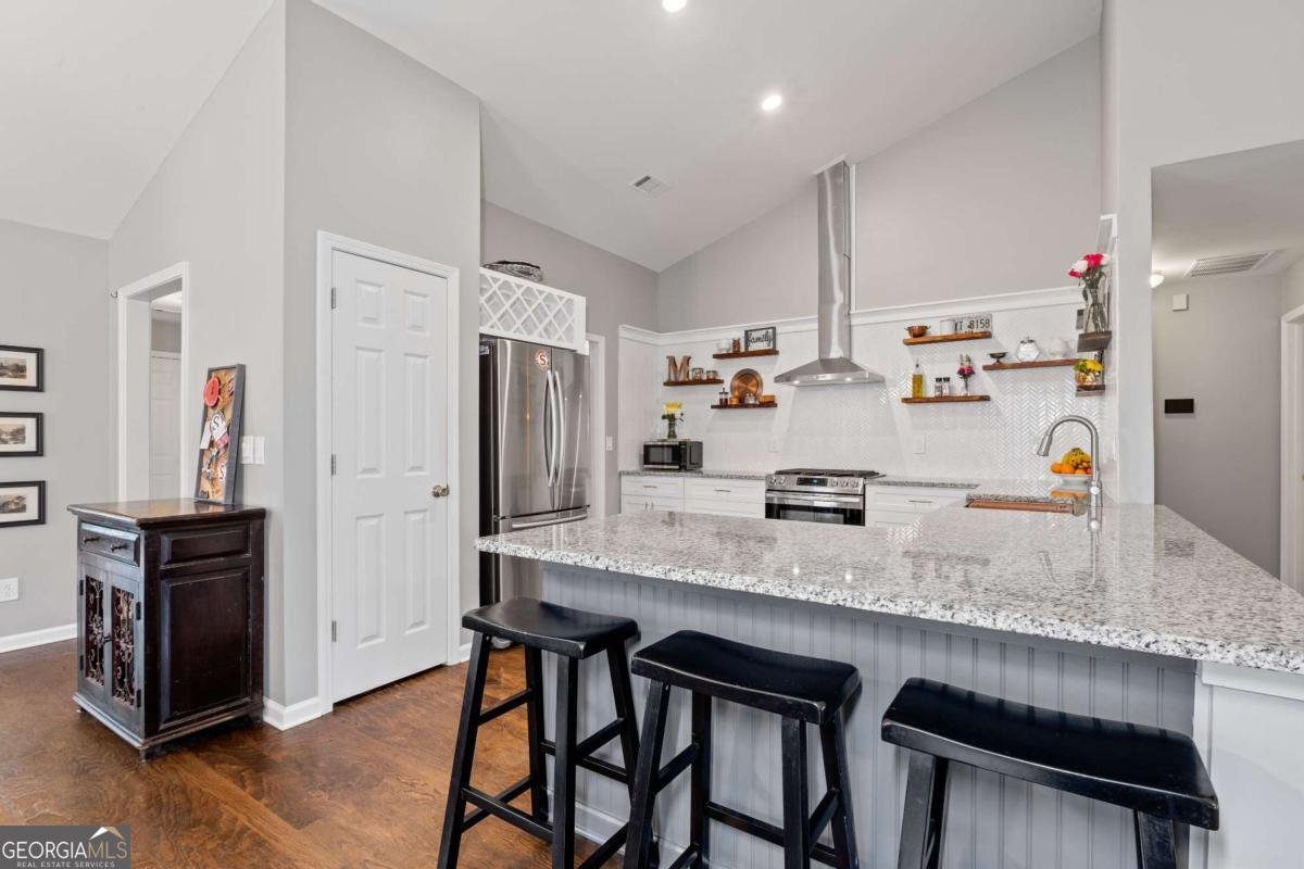 192 SANDHURST Court Suwanee - 17