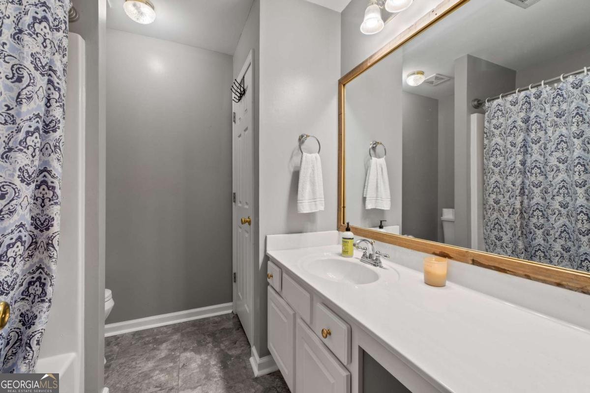 192 SANDHURST Court Suwanee - 28