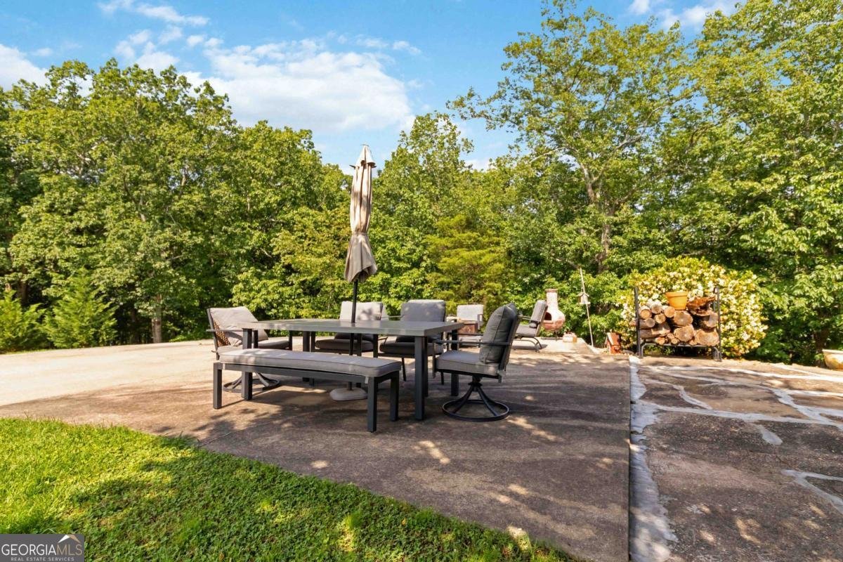 4877 Highland Road Gainesville - 38