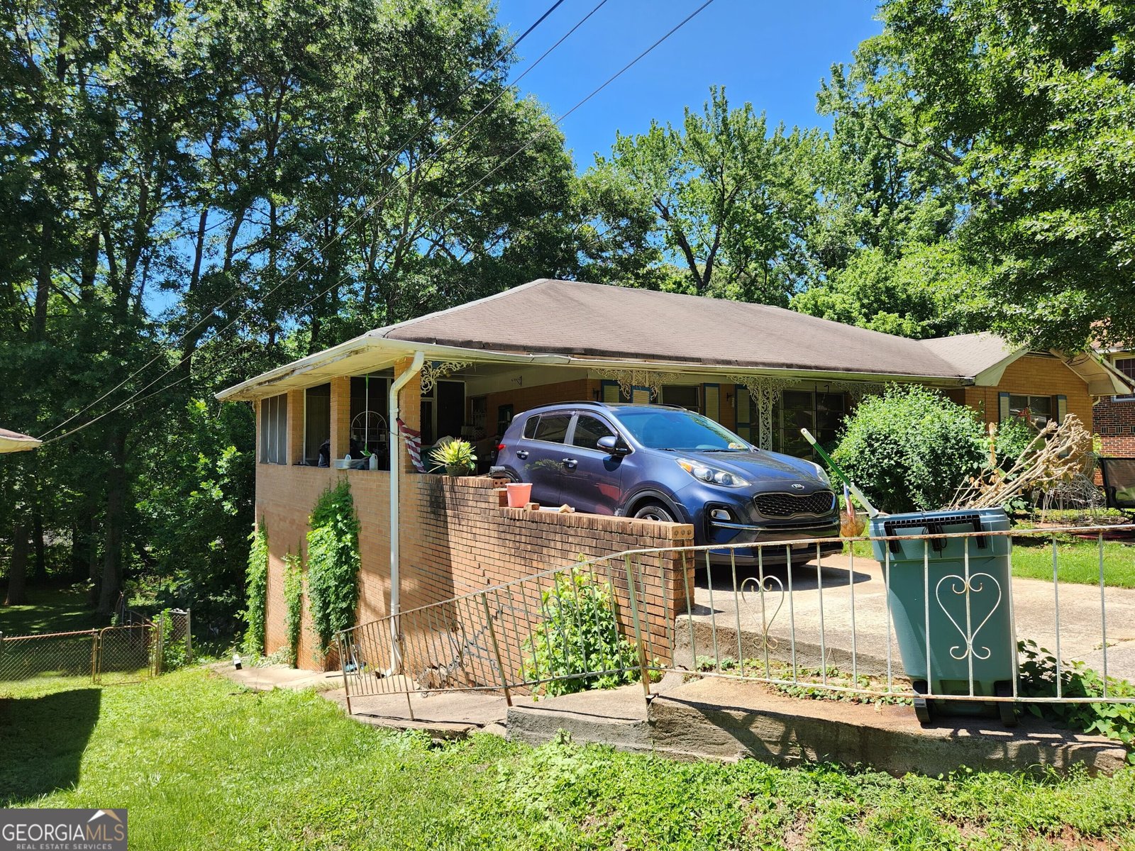 965 stokeswood Avenue Atlanta - 1