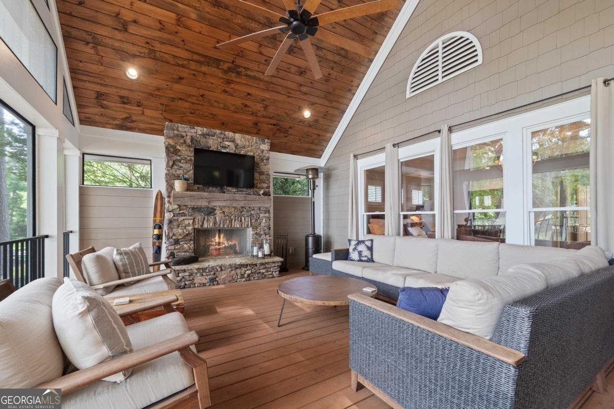 1320 Dogwood Drive Greensboro - 44