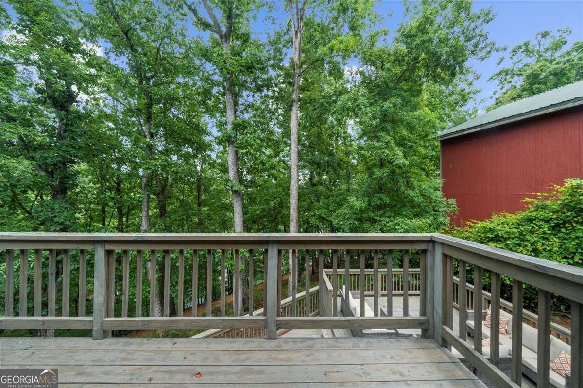 4735 Log Cabin Road Gainesville - 37