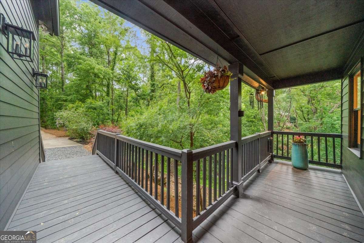 4735 Log Cabin Road Gainesville - 4