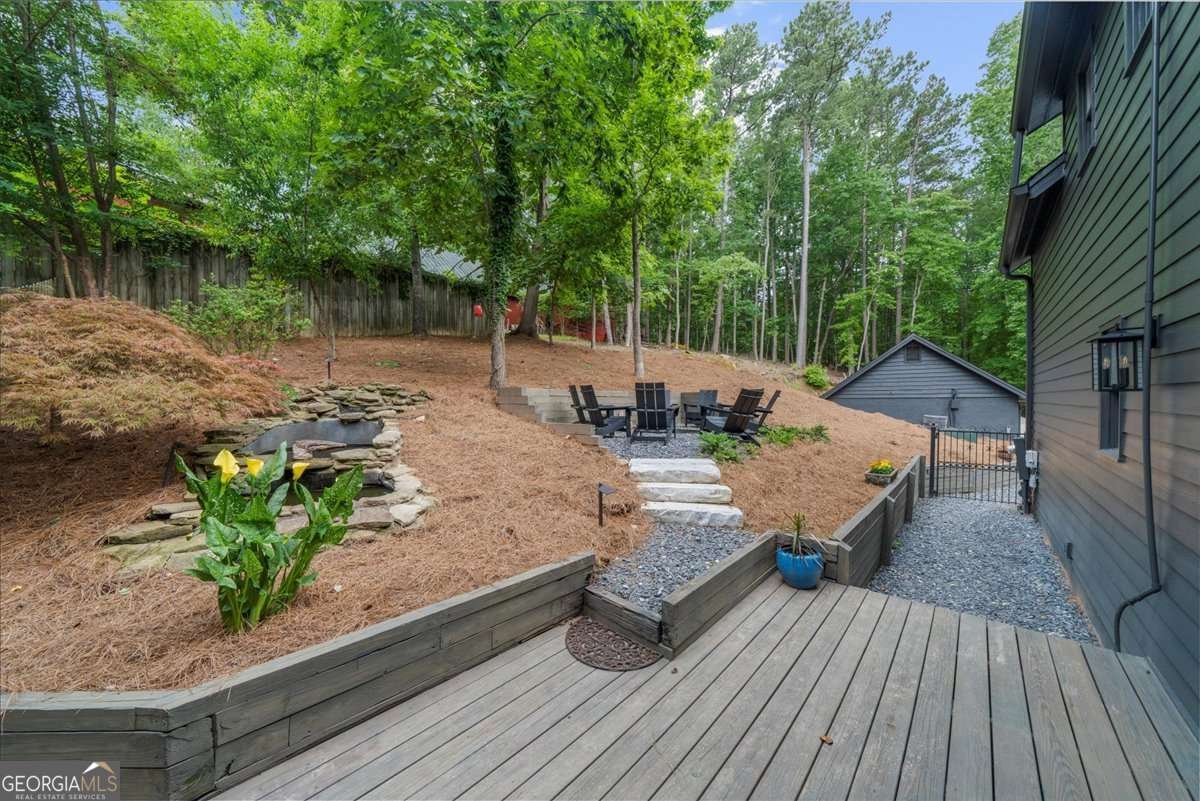 4735 Log Cabin Road Gainesville - 46