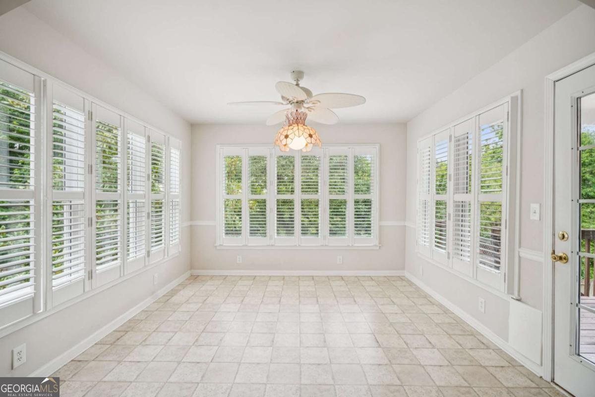 130 White Sands Court Suwanee - 17