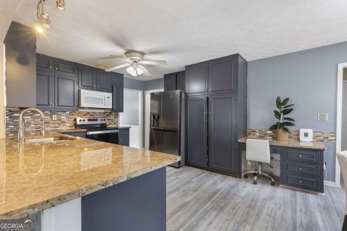 1433 Janice Court Lilburn - 4
