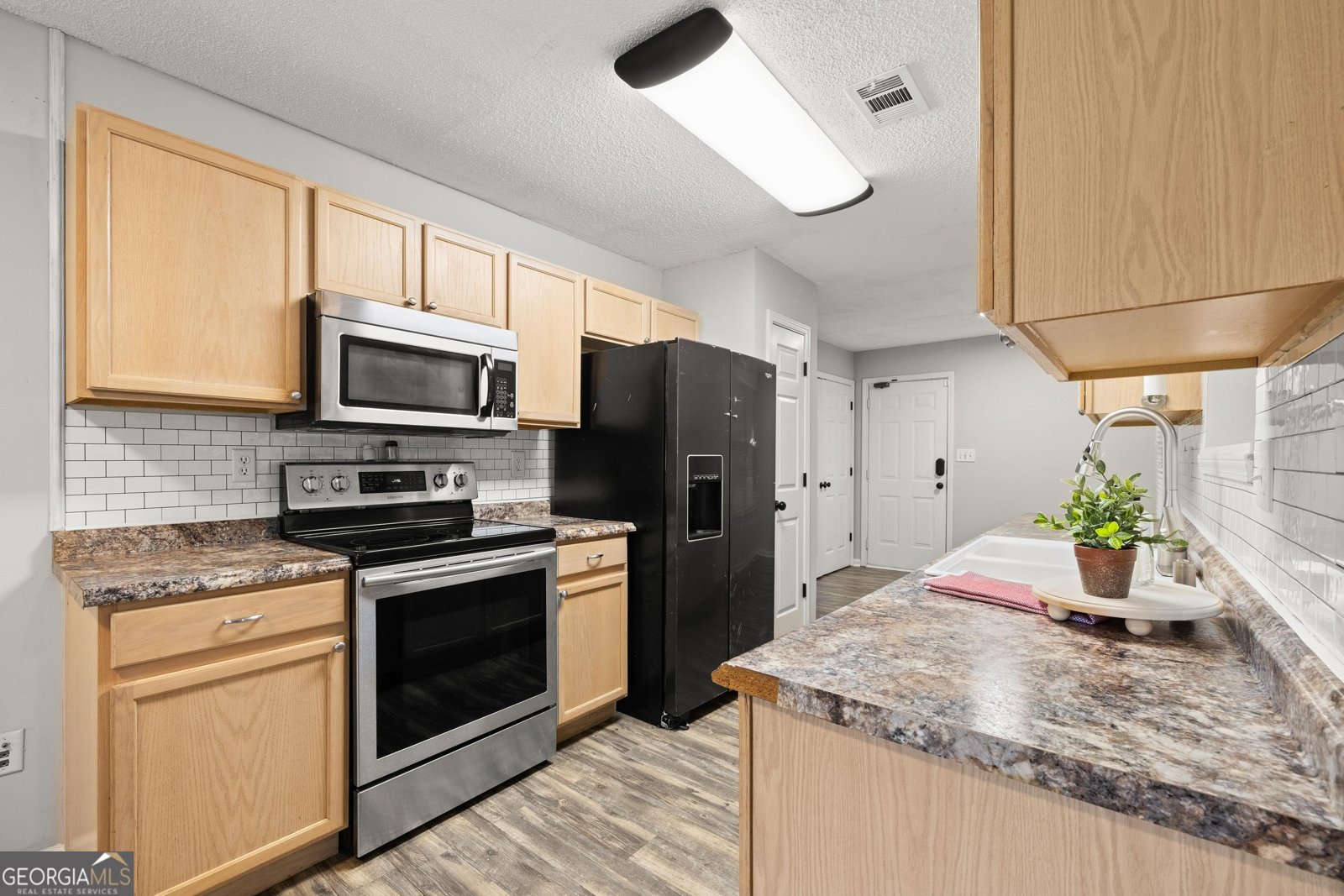 615 Coan Drive Locust Grove - 10