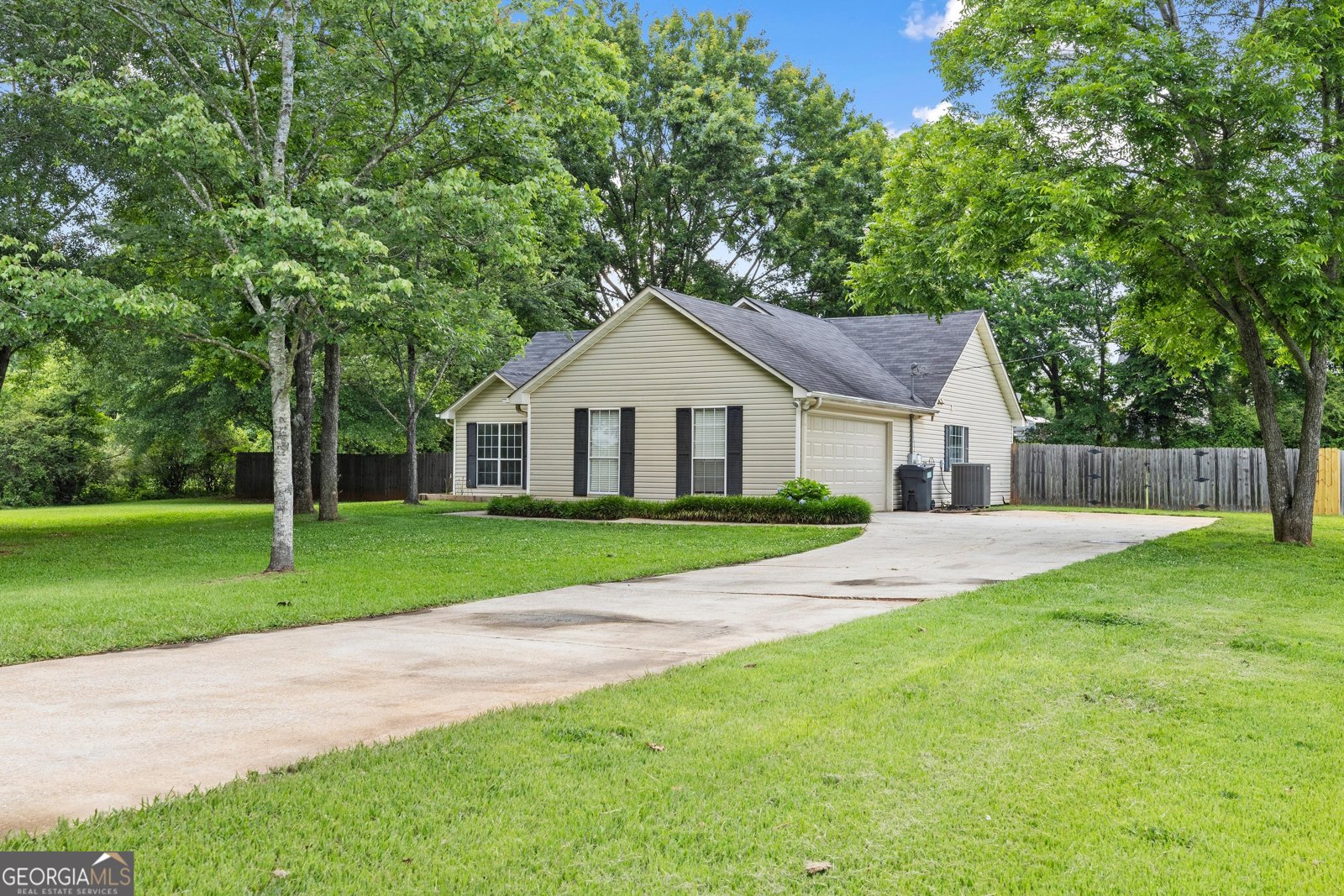 615 Coan Drive Locust Grove - 3