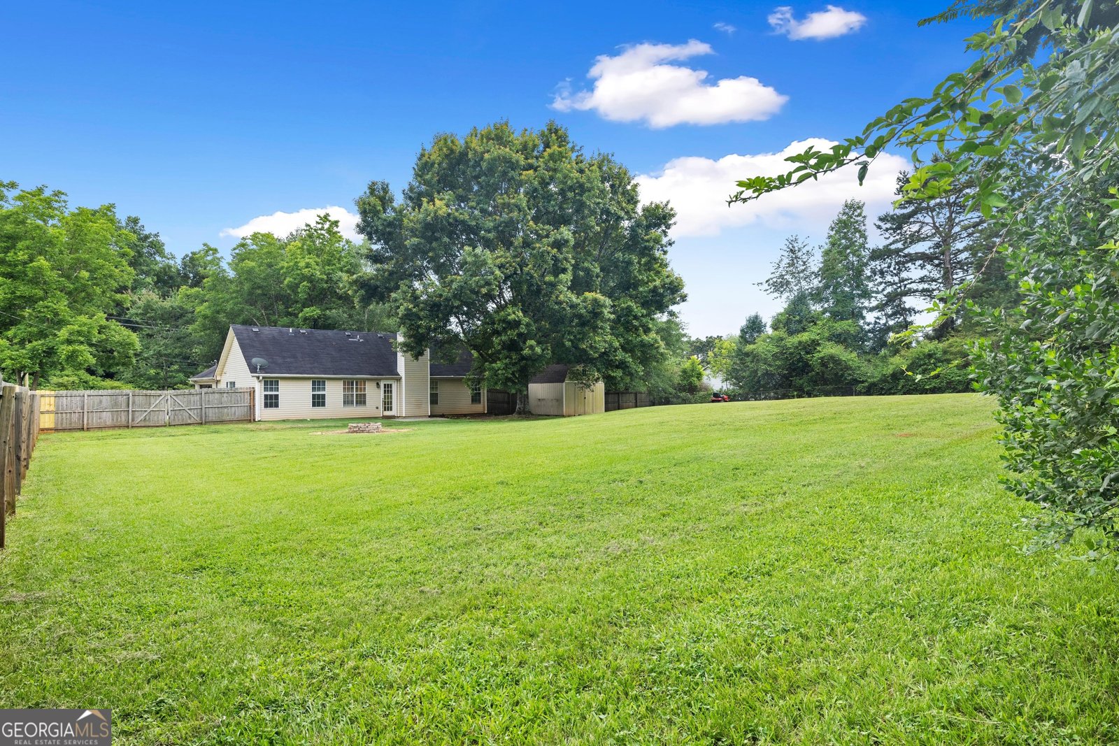 615 Coan Drive Locust Grove - 31