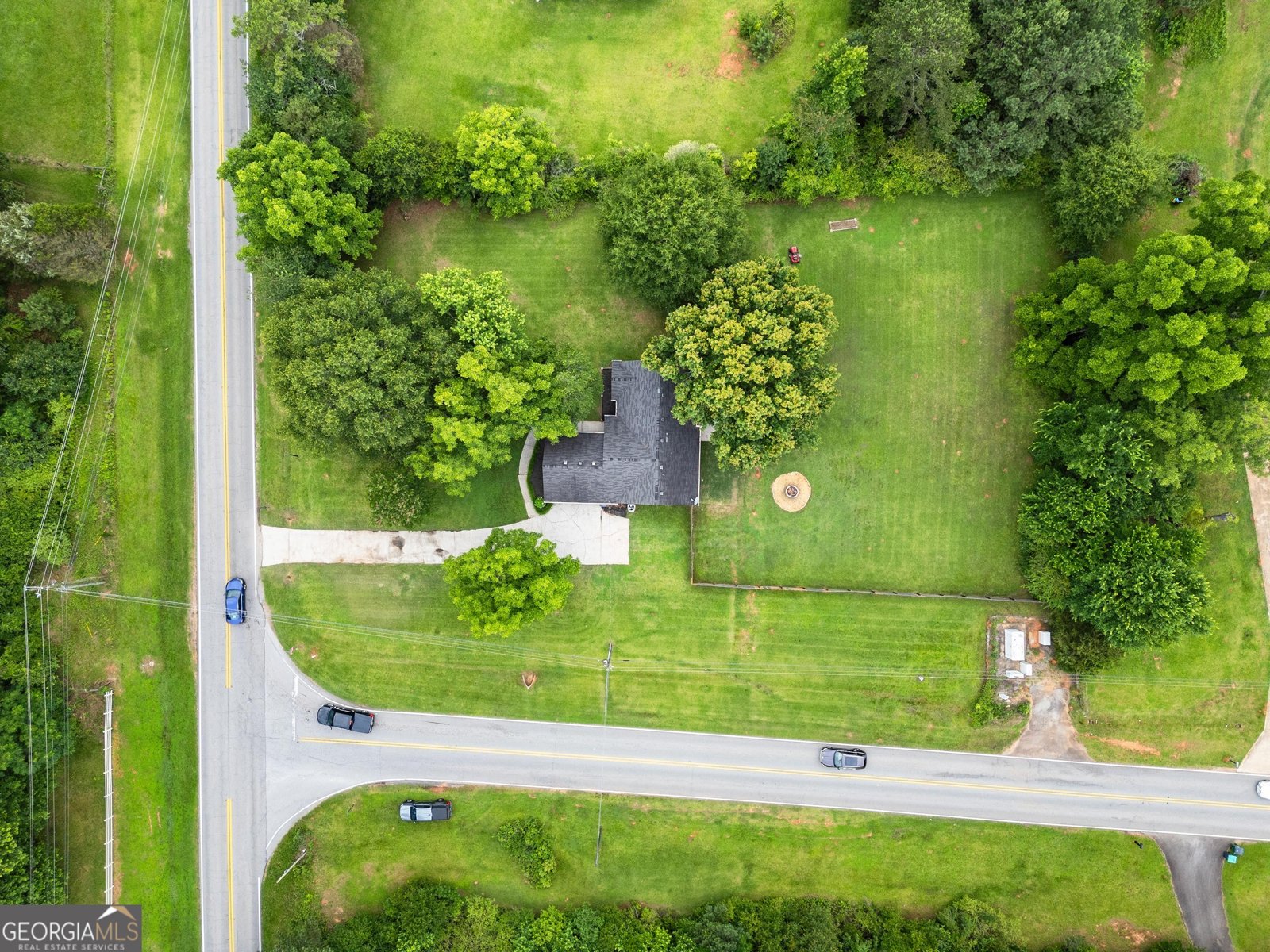 615 Coan Drive Locust Grove - 38