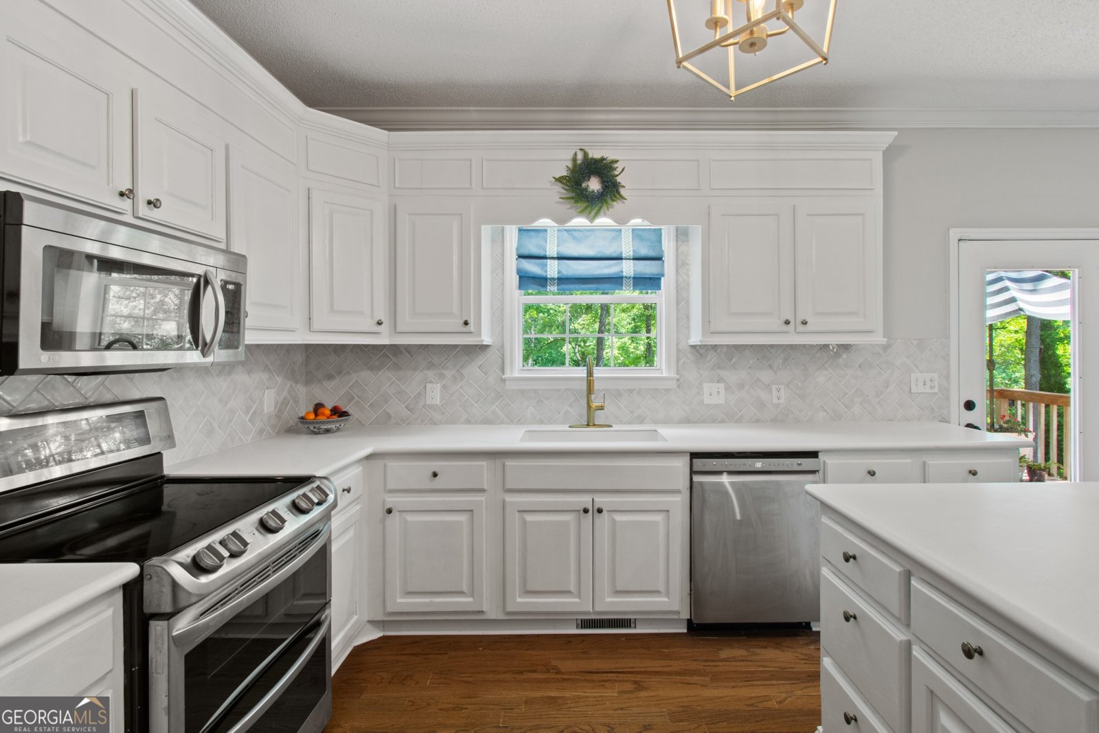 3743 Corinth Drive Gainesville - 28