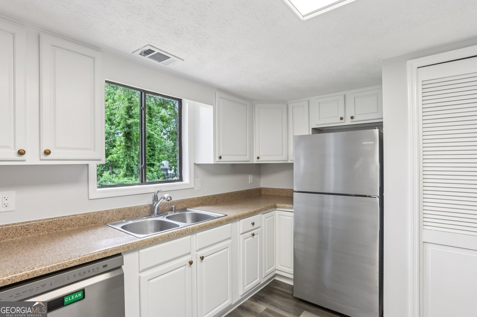 6249 Townsend Way Riverdale - 10