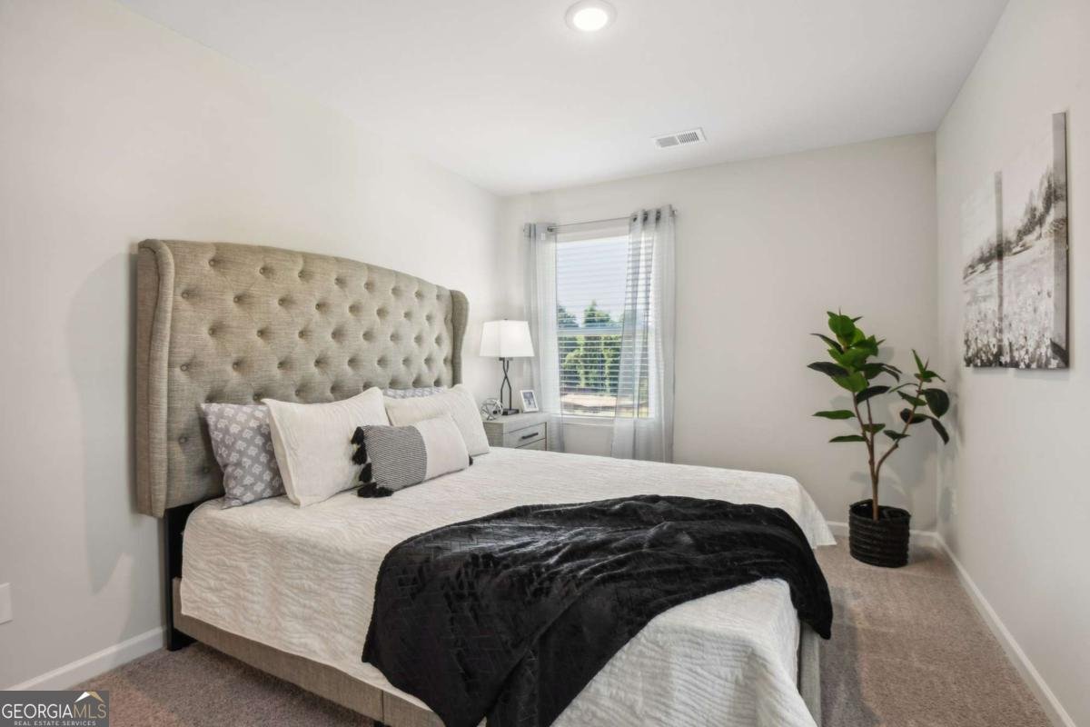 434 Lanier Circle Woodstock - 3
