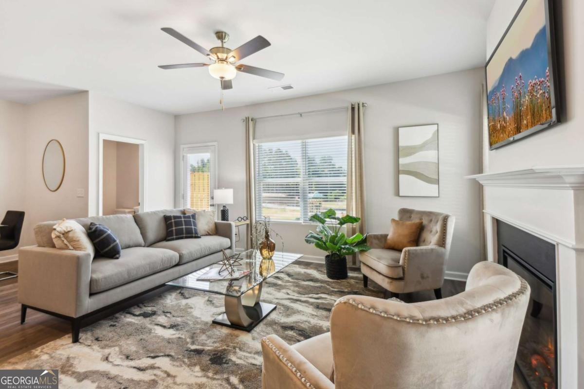 430 Lanier Circle Woodstock - 4